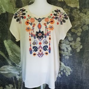 Beautiful Solitaire Mexican Embroidered blouse brand new!